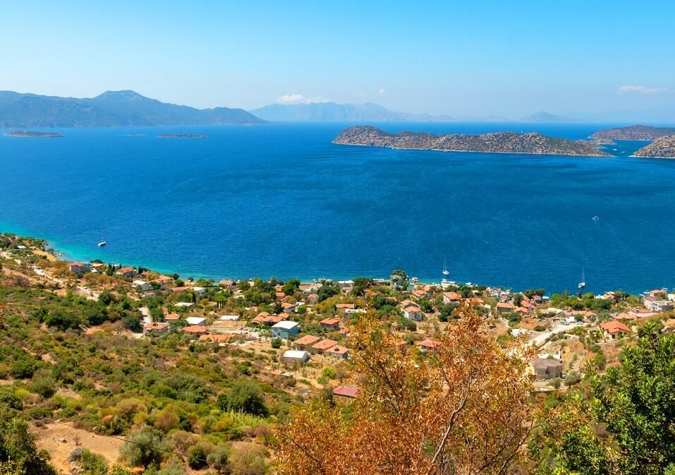 Gizli Cennetleri Keşfetme Zamanı: Ege ve Akdeniz'de 'Sarı Yaz' Başladı!